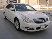 NISSAN TEANA 2010
