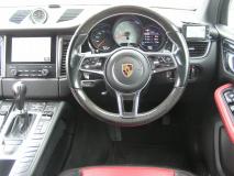 PORSCHE MACAN 2016