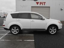 MITSUBISHI OUT LANDER 2009