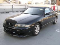 Used NISSAN SKYLINE