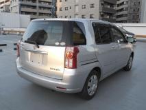 TOYOTA RAUM 2009