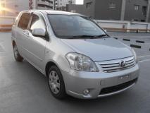TOYOTA RAUM 2009