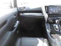 TOYOTA ALPHARD 2018