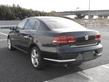 VOLKSWAGEN PASSAT 2012