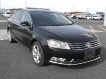 VOLKSWAGEN PASSAT 2012