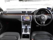 VOLKSWAGEN PASSAT 2012