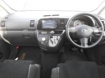 TOYOTA WISH 2006