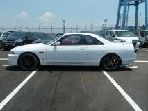 NISSAN SKYLINE 1996