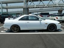 NISSAN SKYLINE 1996