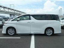 TOYOTA VELLFIRE 2017