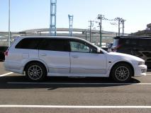 MITSUBISHI LEGNUM 2001