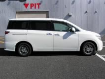 NISSAN ELGRAND 2010