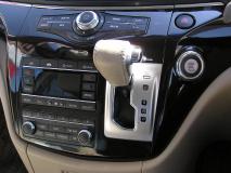 NISSAN ELGRAND 2010