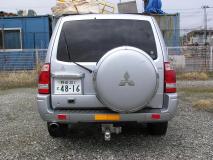 MITSUBISHI PAJERO 2004