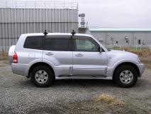 MITSUBISHI PAJERO 2004