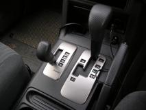 MITSUBISHI PAJERO 2004