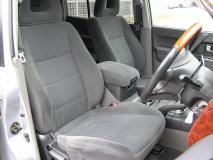 MITSUBISHI PAJERO 2004