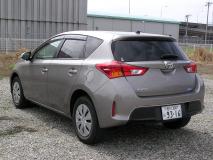 TOYOTA AURIS 2012