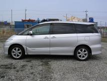 TOYOTA ESTIMA HYBRID 2009