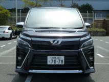TOYOTA VOXY 2018
