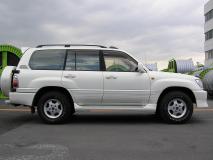 TOYOTA LAND CRUISER 100 1998