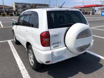 TOYOTA RAV4 L 2005