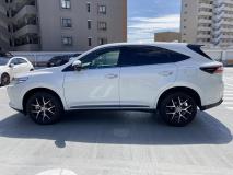 TOYOTA HARRIER 2020