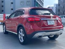 MERCEDES BENZ GLA 2019