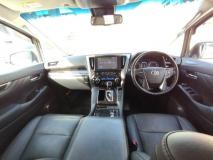 TOYOTA VELLFIRE 2020