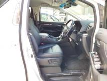 TOYOTA VELLFIRE 2020