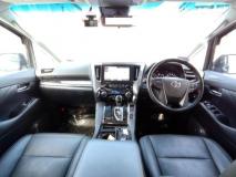 TOYOTA VELLFIRE 2018