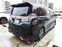 TOYOTA VELLFIRE 2020