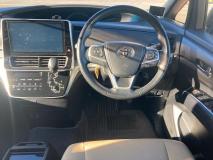 TOYOTA ESTIMA 2019