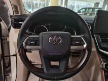 TOYOTA LANDCRUISER 300 2022