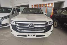 Toyota Landcruiser 300