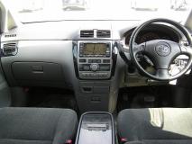 TOYOTA IPSUM 2002