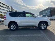TOYOTA LAND CRUISER PRADO 2016