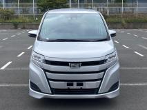 TOYOTA NOAH 2019