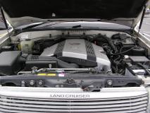 TOYOTA LAND CRUISER 100 1998