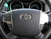 TOYOTA LAND CRUISER 2011