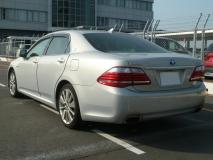 TOYOTA CROWN HYBRID 2011