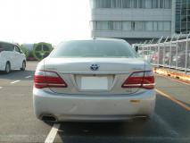 TOYOTA CROWN HYBRID 2011