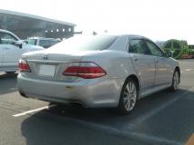 TOYOTA CROWN HYBRID 2011