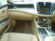 TOYOTA CROWN HYBRID 2011