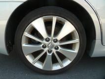 TOYOTA CROWN HYBRID 2011