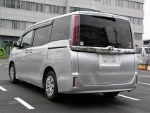 TOYOTA NOAH 2019