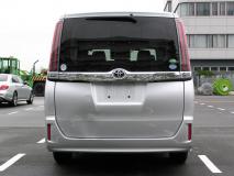 TOYOTA NOAH 2019