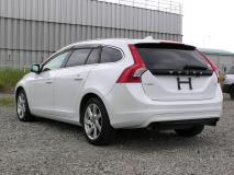 VOLVO V60 2014