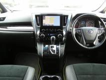 TOYOTA VELLFIRE 2020