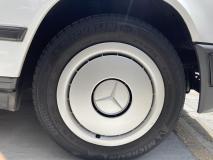 MERCEDES BENZ Medium Class 1987